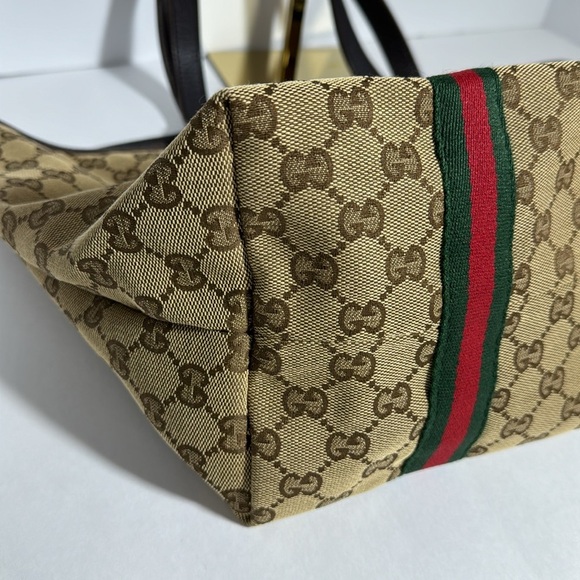 GUCCI WEB TOTE W BAG CHARM - Picture 5 of 14